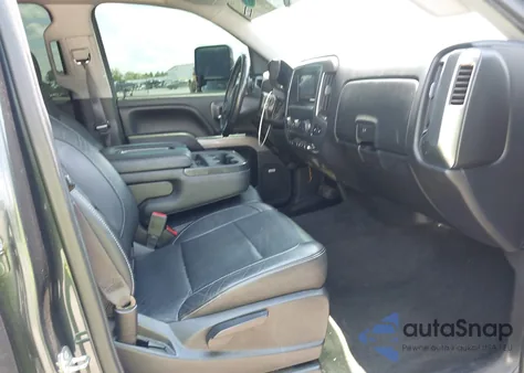 2017 Chevrolet Silverado 1500 2Lt from USA, damaged, VIN 3GCUKREC1HG215526